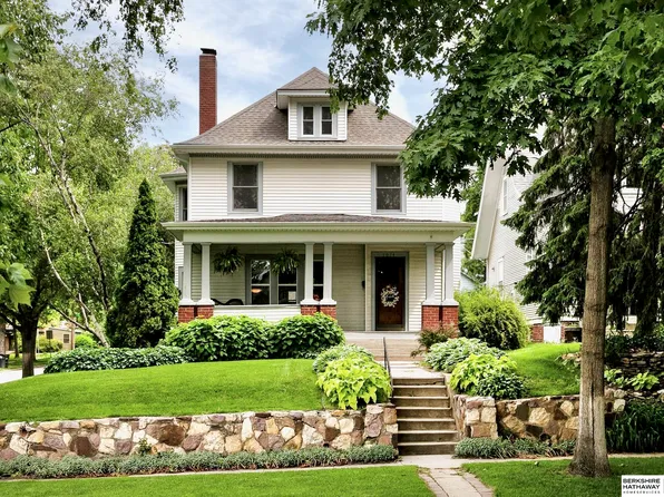 5024 Nicholas St, Omaha, NE 68132