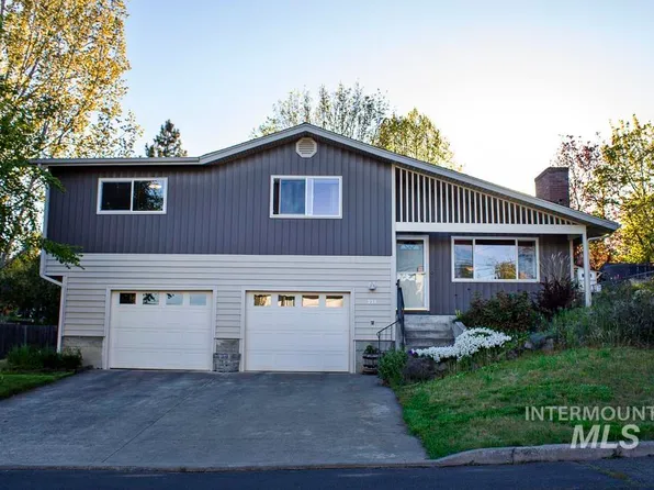 953 N Cleveland St, Moscow, ID 83843