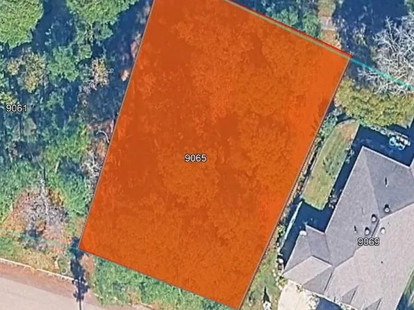 9065 Commanche Rd, Montgomery, TX 77316