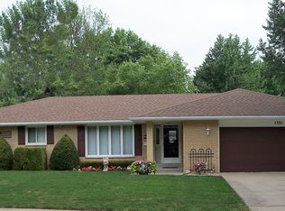 1331 Shawnee Rd, Bourbonnais, IL 60914