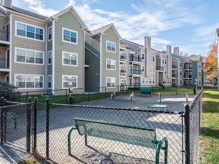 Abbotts Run Apartment Homes — Photo 21
