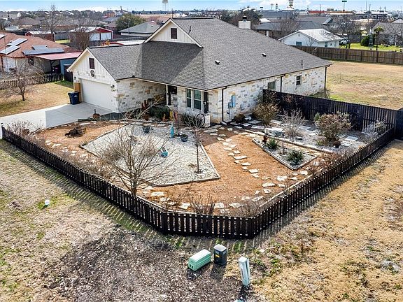 3rd image of 343 Meadow Valley Loop