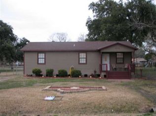 6333 Val St, Groves, TX 77619