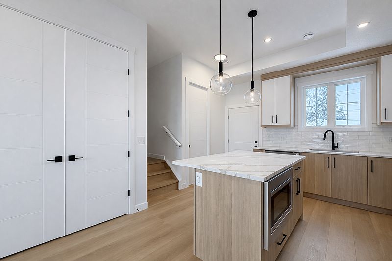Calgary Townhouse for rent - 3 Bedrooms — photo 6