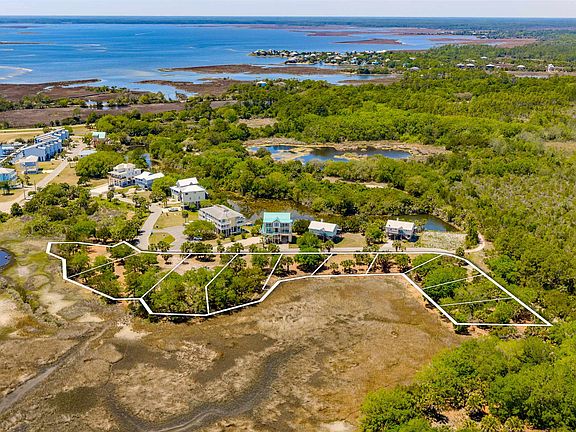 2nd image of Sea Breeze Dr
