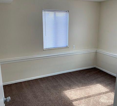 5th image of 4306 Norman Dr SE APT D