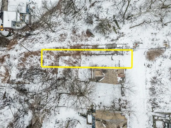 1900 Lithgow Ave, Pittsburgh, PA 15214