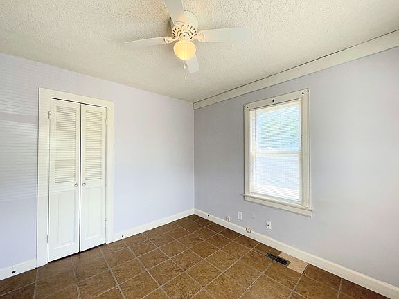 5th image of 309 E Sherman St #7