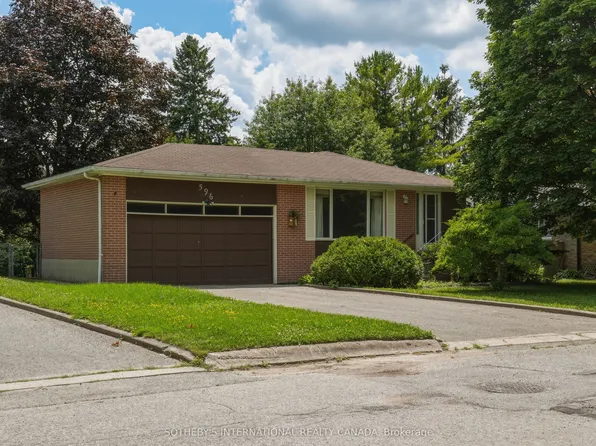 596 Maystone Ct, Whitchurch Stouffville, ON L4A 1W5