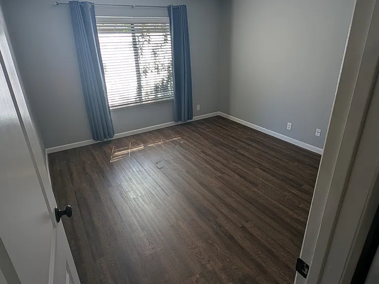 773 Center Ave — Photo 9