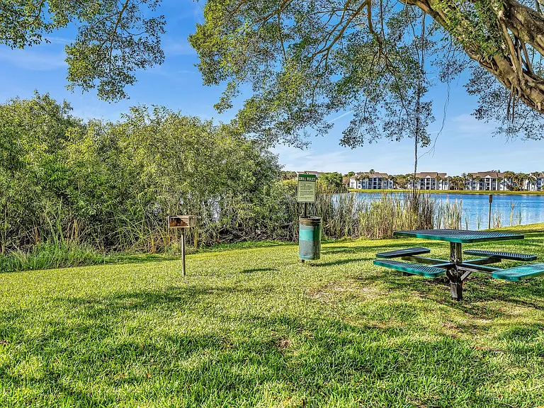2850 N Oakland Forest Dr #112 — Photo 42
