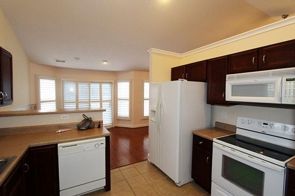 5th image of 40 Boone Hill Ct