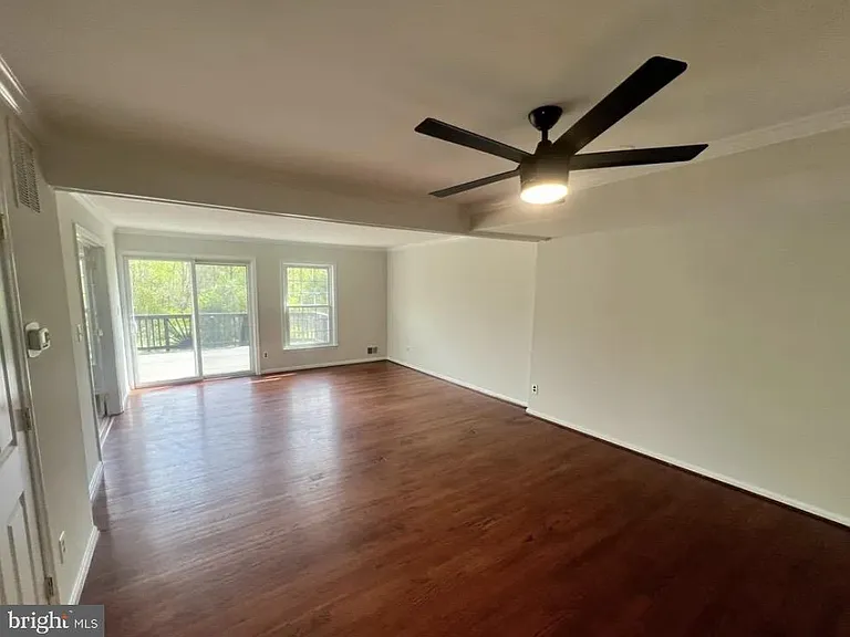 516 Meadow Hall Dr #D516 — Photo 3