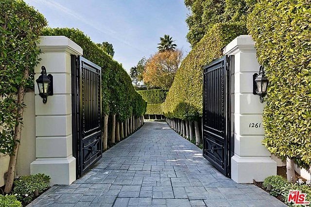 1261 Tower Grove Dr Beverly Hills Ca Mls Zillow