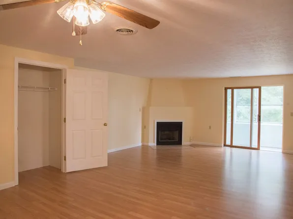 491 Mammoth Road #43, Londonderry, NH 03053