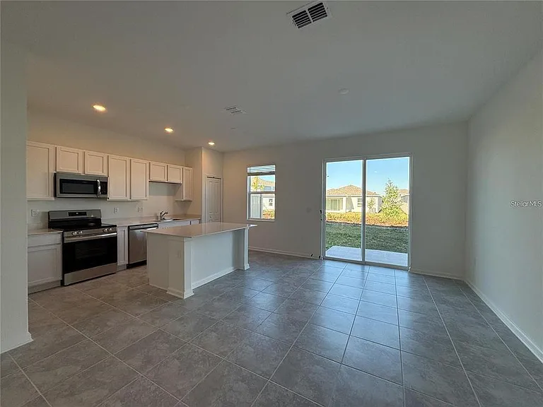 2533 Skyline Loop — Photo 6