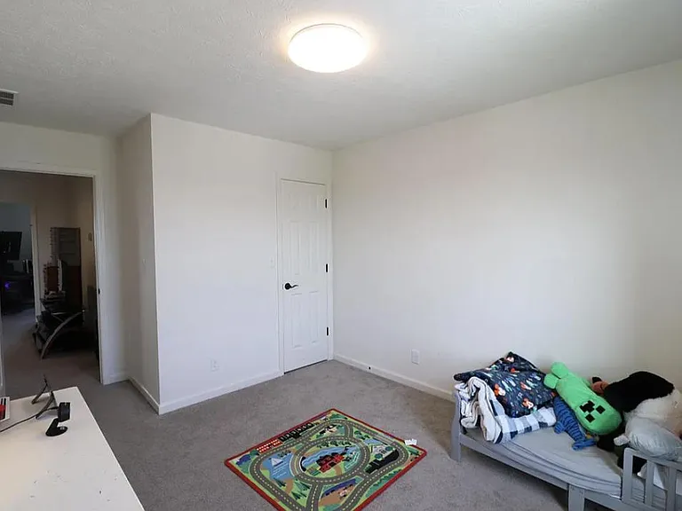 1118 Kingrail Dr — Photo 17