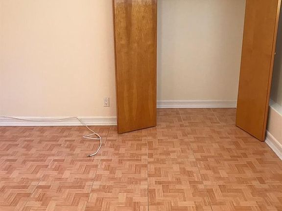 4th image of 3620 Bowne St APT B4