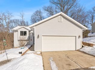 13875 Rolling Creek Dr, Lowell, MI 49331