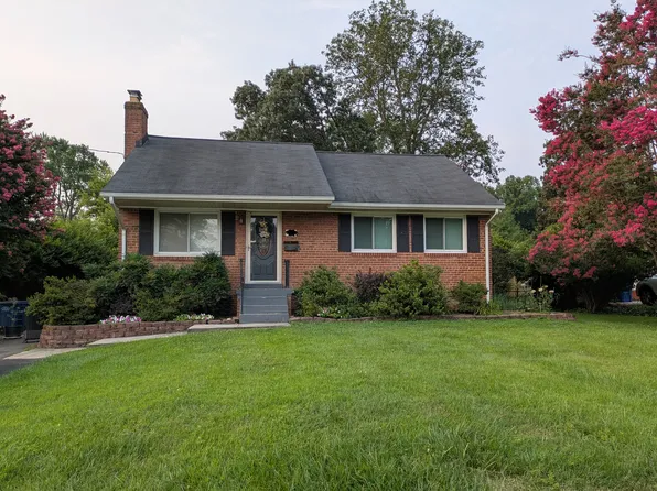 7205 Wayne Dr, Annandale, VA 22003