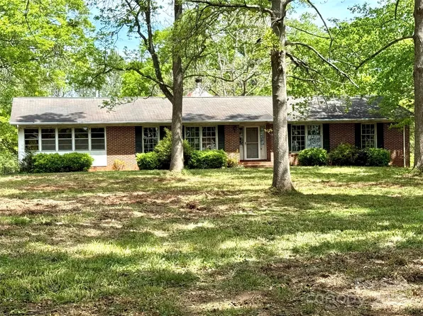 1330 College Ave, Boiling Springs, NC 28152