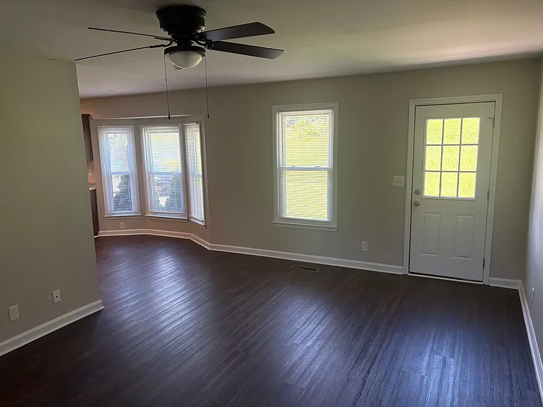 1710 Broadripple Dr — Photo 3