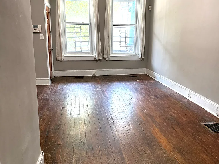 3103 N Calvert St — Photo 4