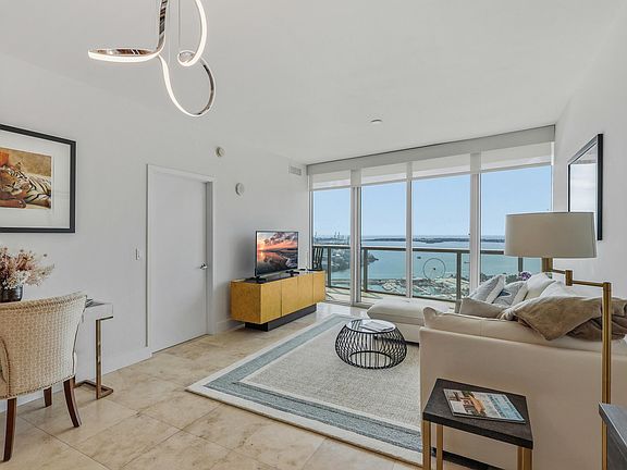 3rd image of 888 Biscayne Boulevard #3702