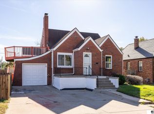 2703 Crown Point Ave, Omaha, NE 68111