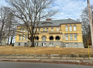 100 Broad St APT 104, Norwich, CT 06360