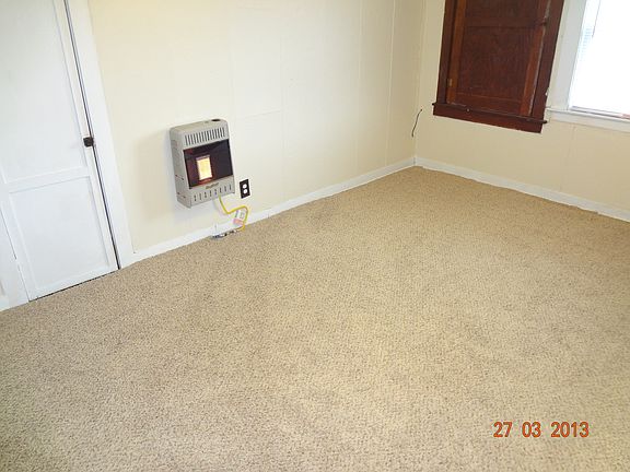 2nd floor BR new carpet