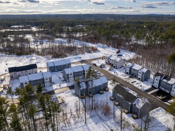 8D The Crossings at Village Center, Barrington, NH 03825