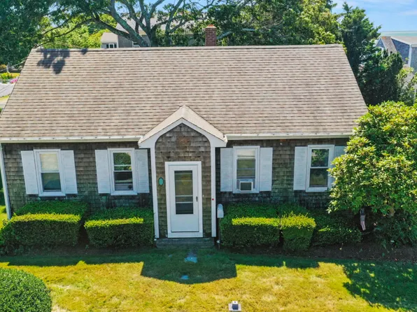 5 Massasoit Street, East Falmouth, MA 02536