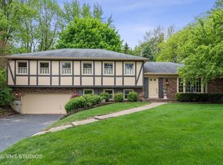 6S240 Cornwall Rd, Naperville, IL 60540