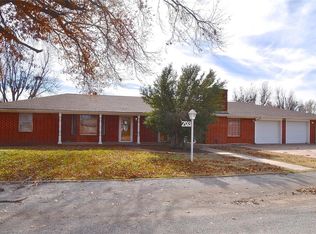 703 W Adams St, Crescent, OK 73028