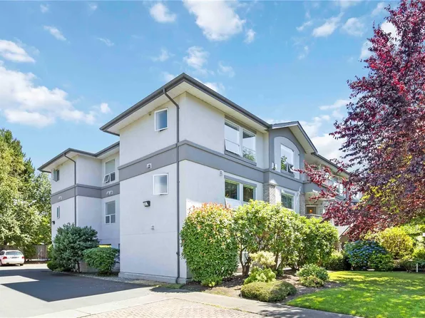 9945 5th St #203, Sidney, BC V8L 2X6
