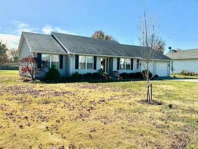 612 E 12th St, Flora, IL, 62839