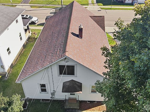 5th image of 8 E Jamestown St