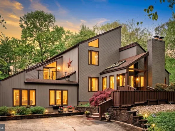 621 Hanover Dr, Wrightstown, NJ 08562