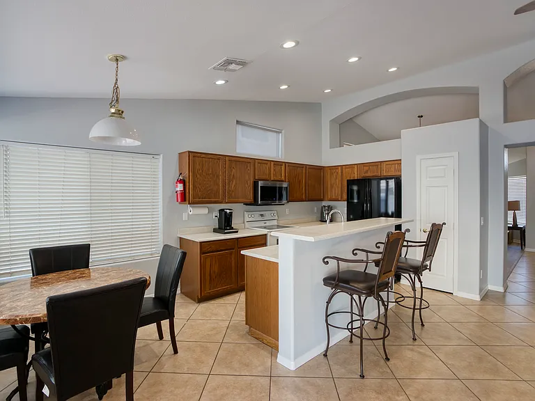 5320 W Taro Ln — Photo 10