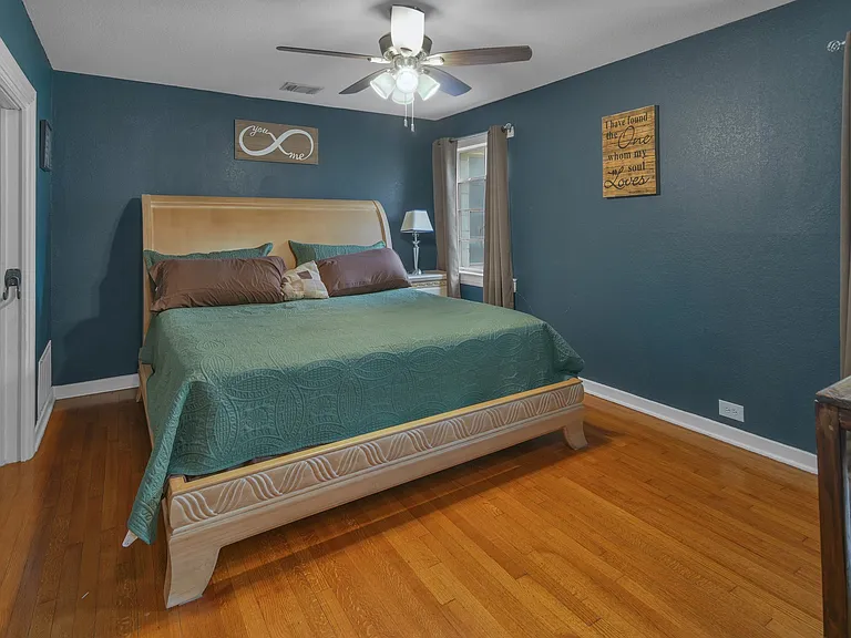 140 W Cheryl Dr — Photo 3