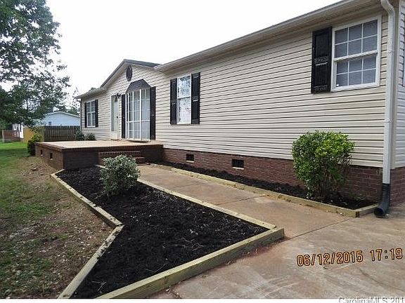 2nd image of 133 Jordan Ln #12
