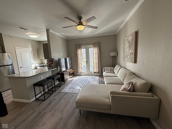 3rd image of 12938 University Cres APT 2B