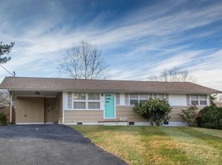 110 Moncier Cir, Bristol, TN 37620