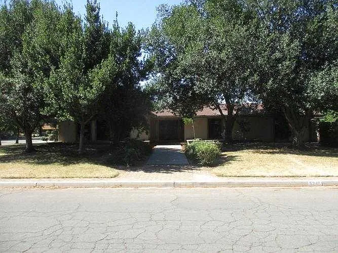 5240 E Orleans Ave photo 1