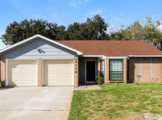 2118 Maple Cir, Rosenberg, TX 77471