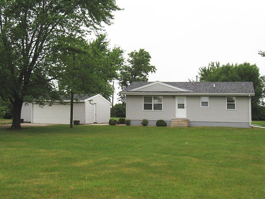 Front of Home & Garage
