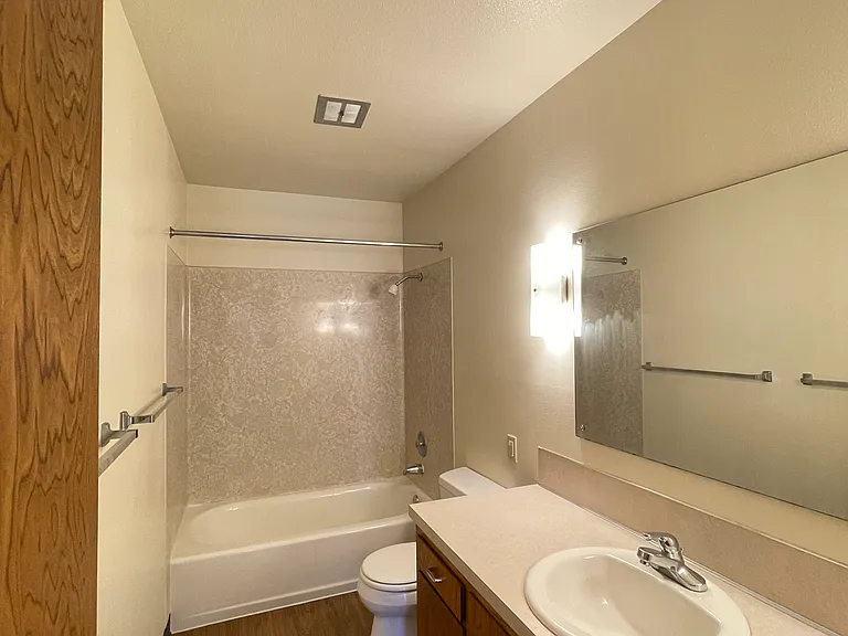 540 Williams Ave N #3 — Photo 6