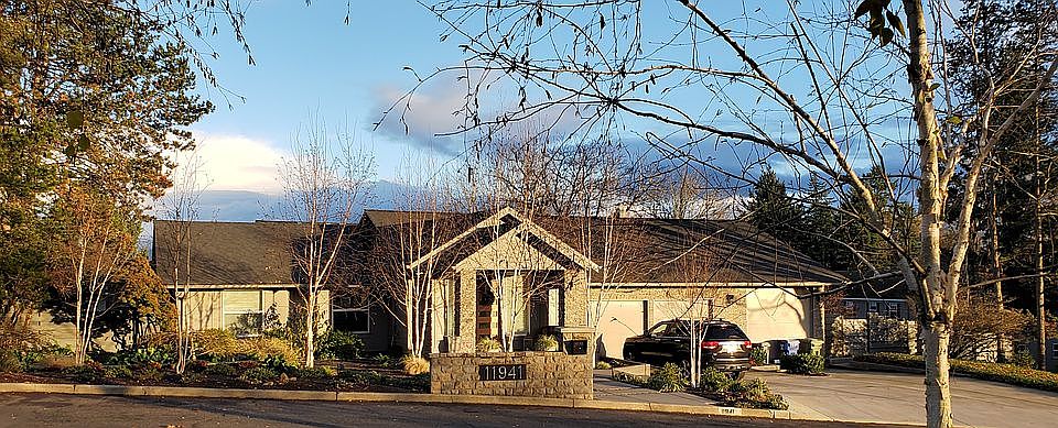 2nd image of 11941 SW Dickinson Ct