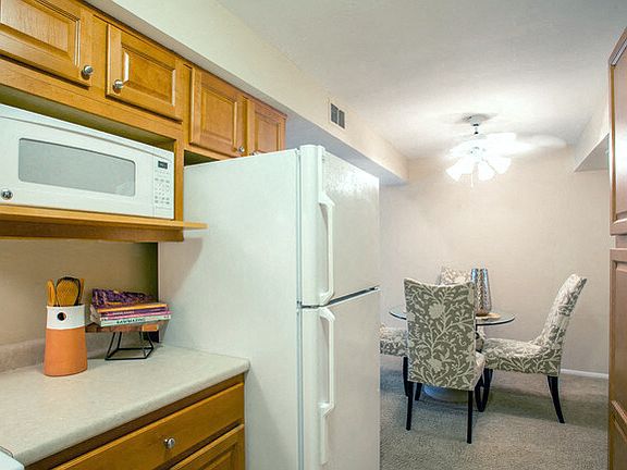 5th image of 10347 Sannois Dr #47-07